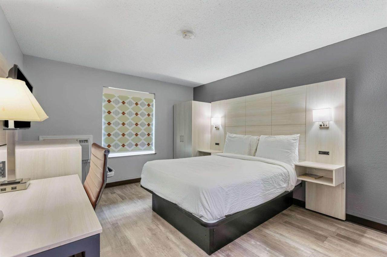 Days Inn By Wyndham Savannah Gateway I-95 Джорджтаун Экстерьер фото